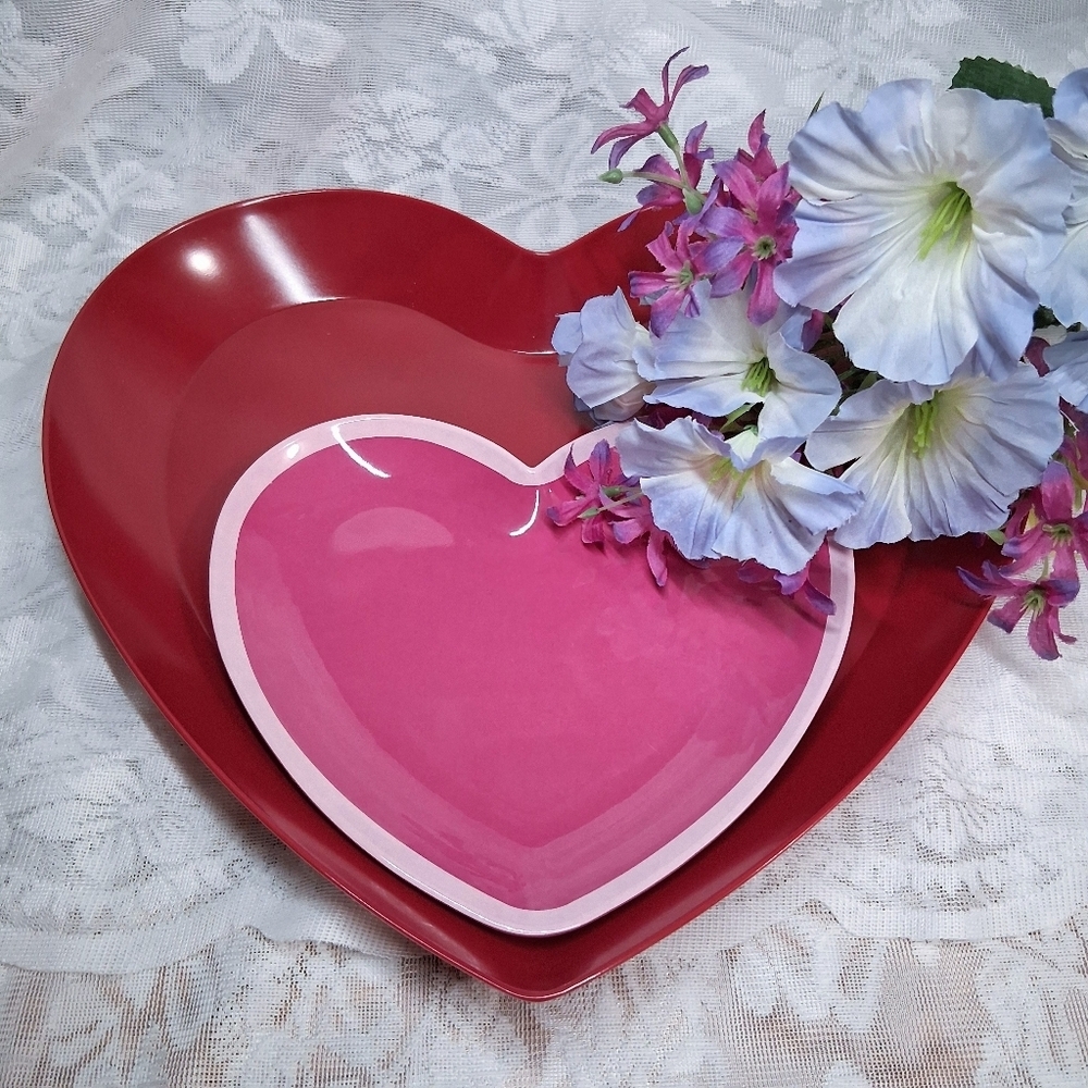 Melamine Heart Plates Valentines Day Decor Pink Red - Picture 3 of 10